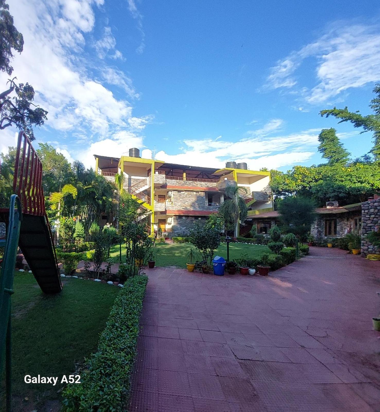 Hr Dukes Den Resort Ramnagar  Εξωτερικό φωτογραφία